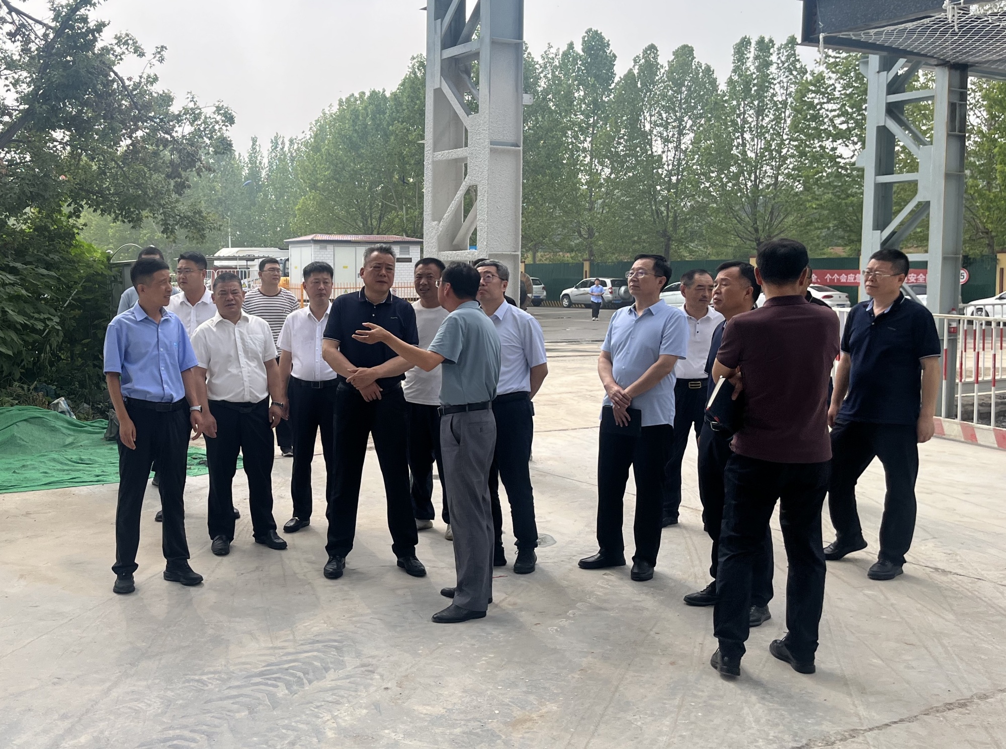 穩(wěn)步推進(jìn) | 小鴨智能制造產(chǎn)業(yè)園項(xiàng)目召開現(xiàn)場調(diào)度會(huì)